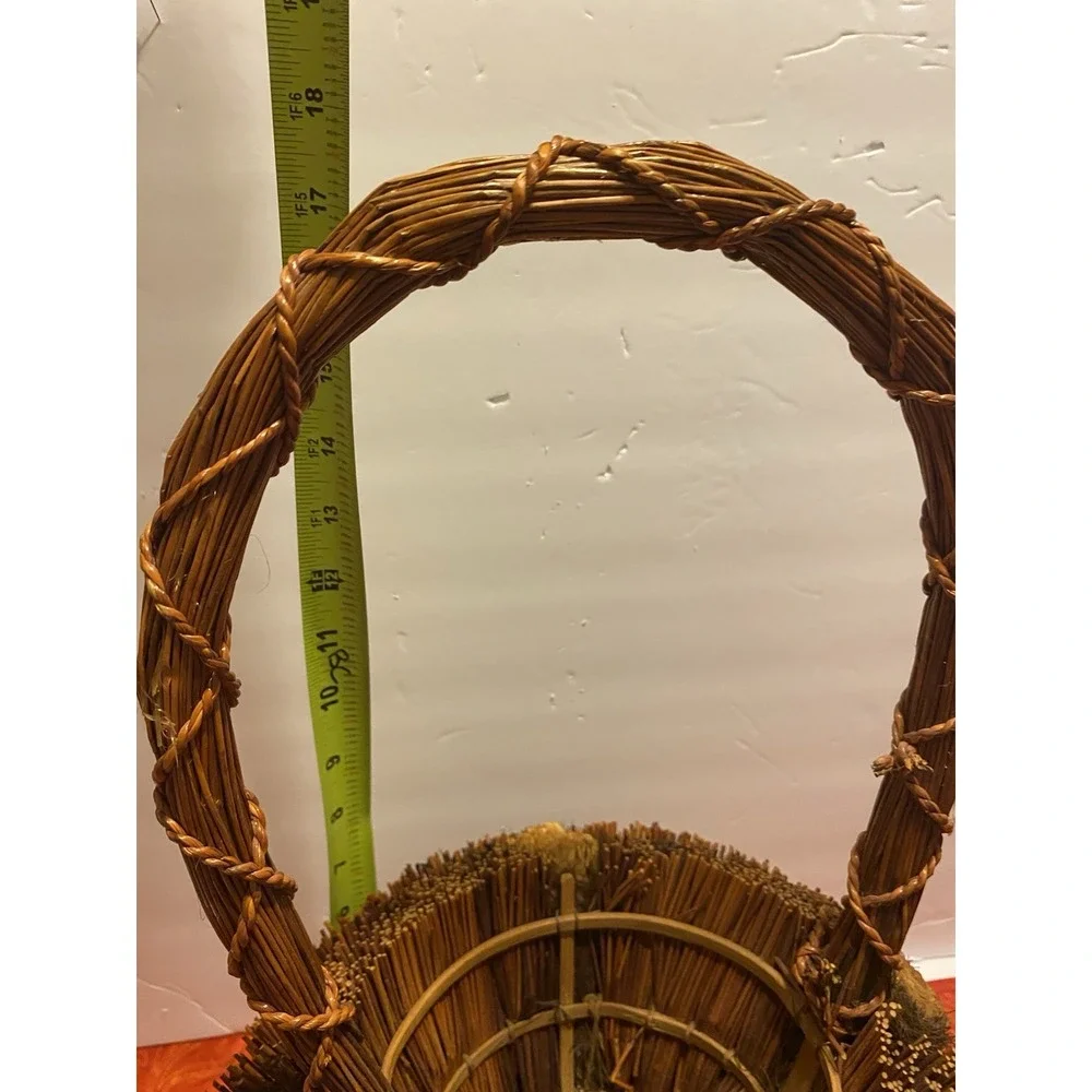 Vintage Handmade Pine Needle Basket‎ Medium Decorative Straw Dark Light Folk Art
